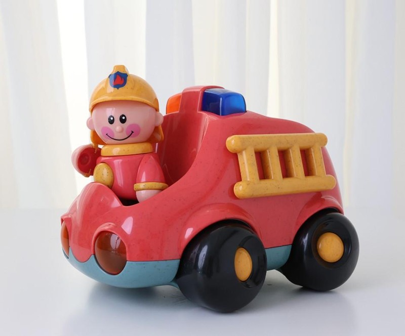 Straż Pożarna ze strażakiem First Friends TOLO BIO