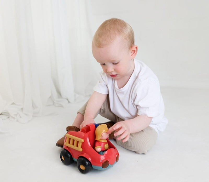 Straż Pożarna ze strażakiem First Friends TOLO BIO