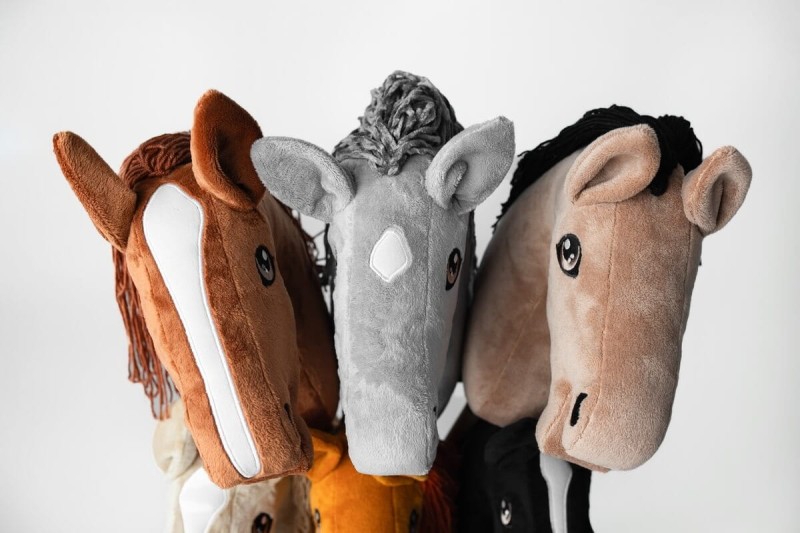 Koń Hobby Horse A3 Kremowy Cremello Mom's Care