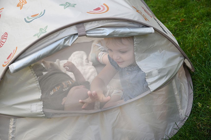 Namiot plażowy kompaktowy Breezynest UV UPF 50+ Beaba