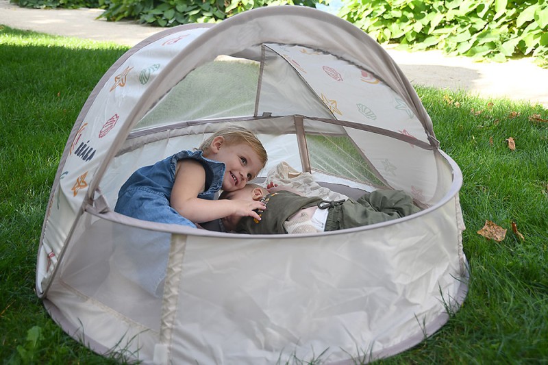Namiot plażowy kompaktowy Breezynest UV UPF 50+ Beaba