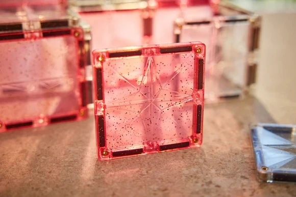 Klocki magnetyczne Glitter Tiles Pack Transparent / Pink - 16 el. Cleverclixx