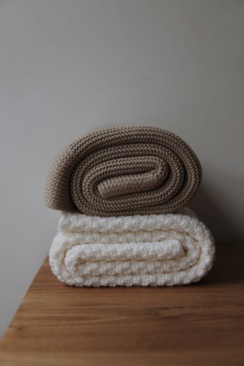 kocyk-ze-100_-welny-merino-w-kolorze-cream-1.jpg