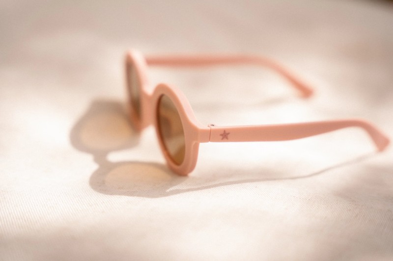 Okulary przeciwsłoneczne okrągłe Soft Pink Little Dutch