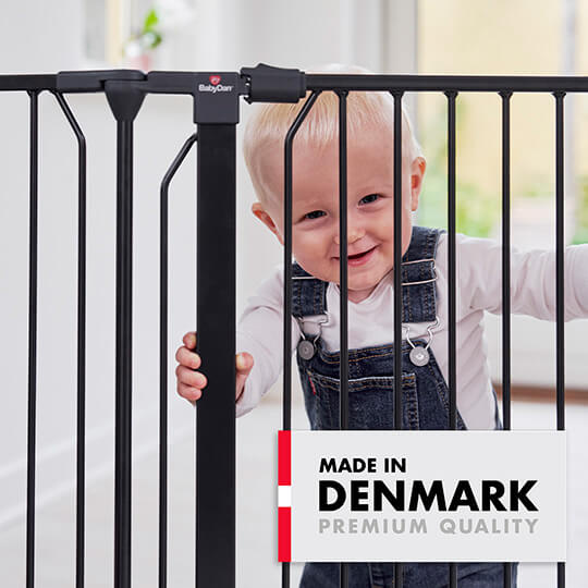 Baby Dan - Bramka ochronna zewnętrzna Carl Wide X, czarna
