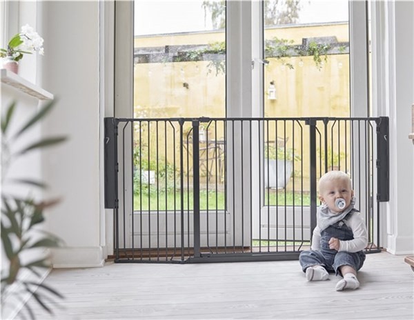 Baby Dan - Bramka ochronna zewnętrzna Carl Wide, czarna