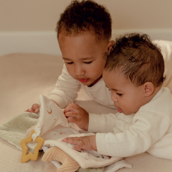 Duża książeczka aktywizująca Newborn Naturals Little Dutch