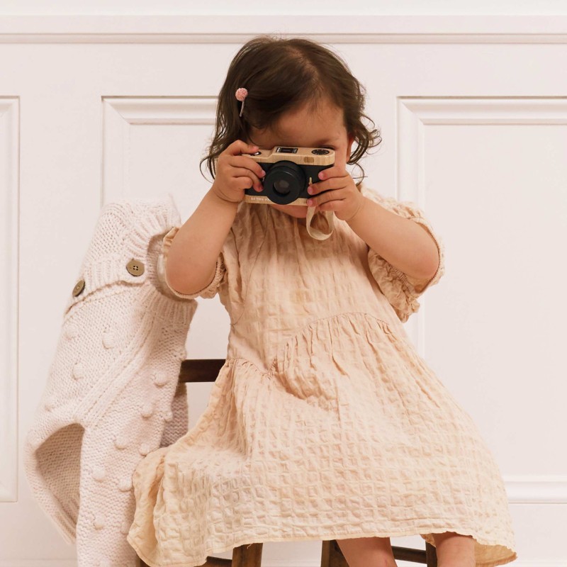 Drewniany aparat fotograficzny retro z kalejdoskopem zabawka Le Toy Van