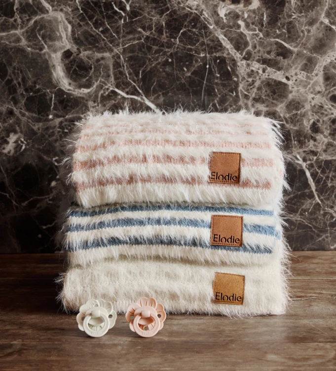 Elodie Details - Kocyk Furry Knit - Vanilla White