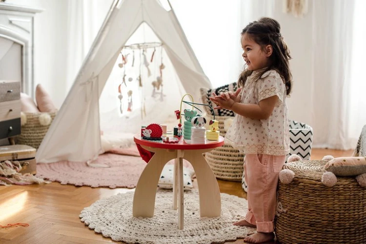 pol_pl_Janod-Stolik-edukacyjny-duzy-drewniany-Baby-Forest-3220_17.jpg