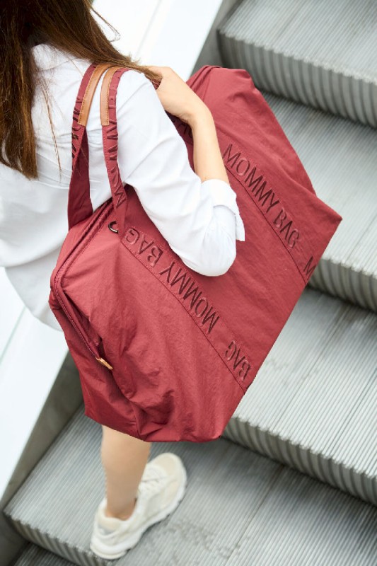 Torba Mommy Bag Signature Urban Burgundy Childhome