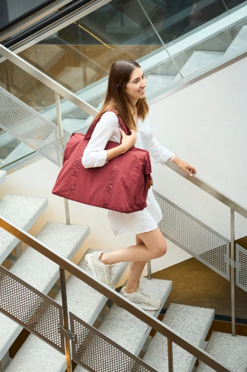 Torba Mommy Bag Signature Urban Burgundy Childhome