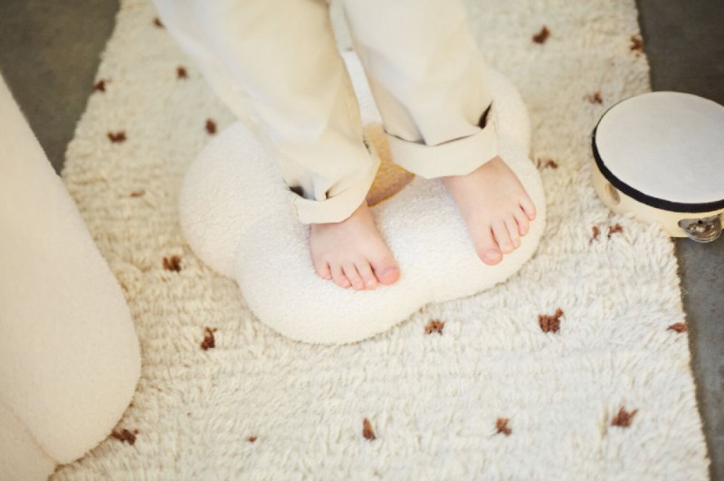 Pufa z pojemnikiem na zabawki Flower Childhome
