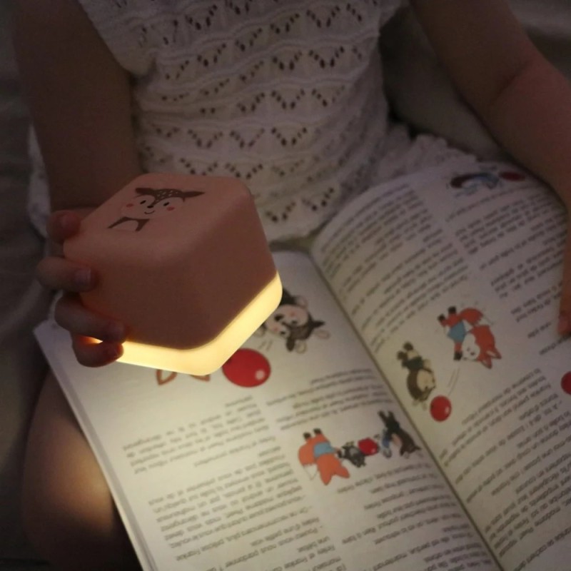 Przenośna lampka nocna Cube B™ świecąca kostka Sarenka Finley Cloud B