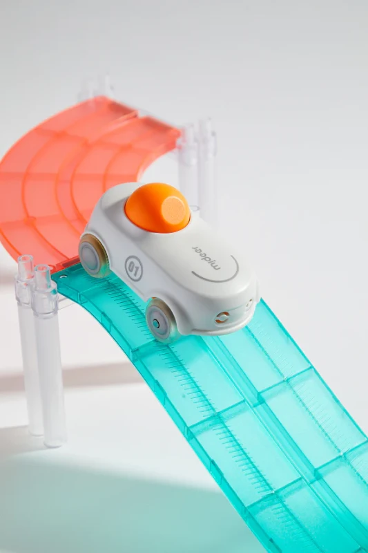 Klocki magnetyczne z autkami Tor wyścigowy 115 el. mideer