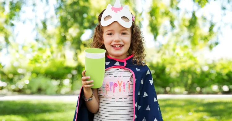 pol_pl_Munchkin-Miracle-360-kubek-zielony-296-ml-1291_6.webp