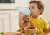 pol_pl_Munchkin-Kubek-niekapek-ze-slomka-niebieski-296-ml-1311_3.webp