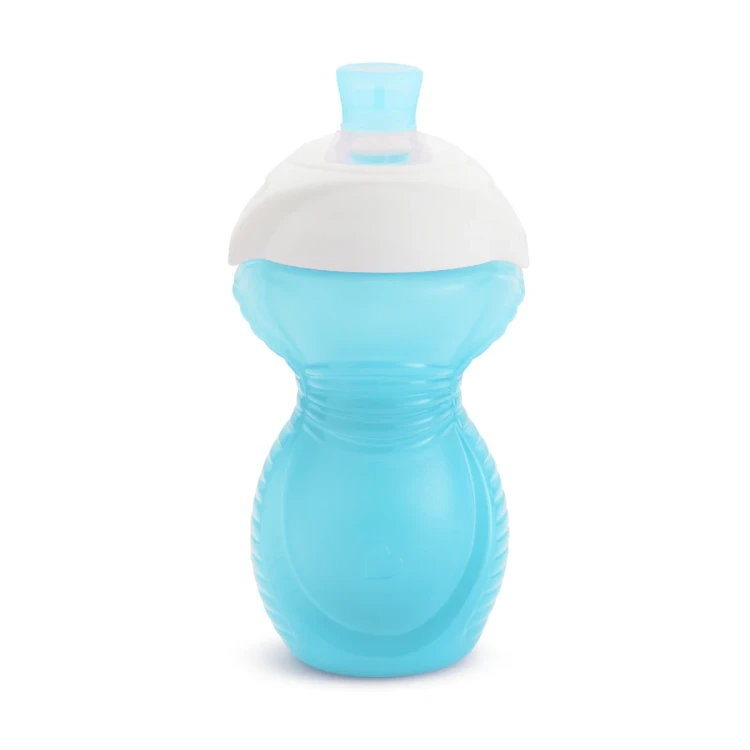 pol_pl_Munchkin-Kubek-treningowy-z-ustnikiem-odpornym-na-gryzienie-niebieski-296-ml-1319_3.webp