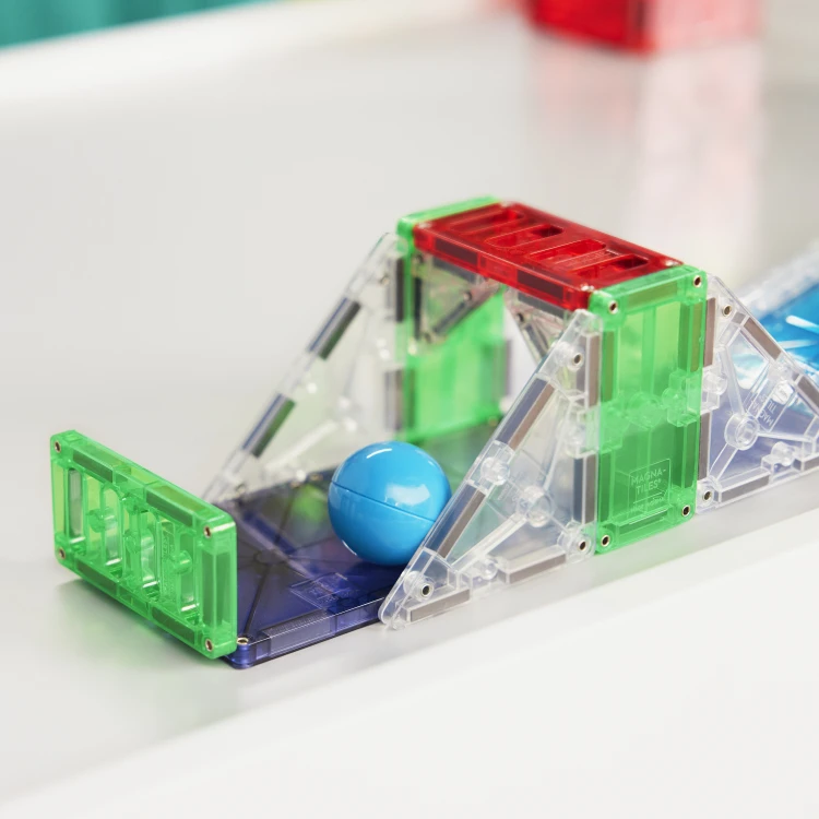25Rail_Racers_Deluxe_LS2_RGB.jpg