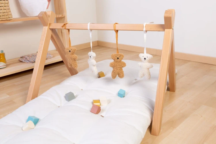 Rama na zabawki Tipi Play Baby Gym Natural Childhome