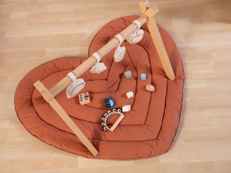 Rama na zabawki Tipi Play Baby Gym Natural Childhome