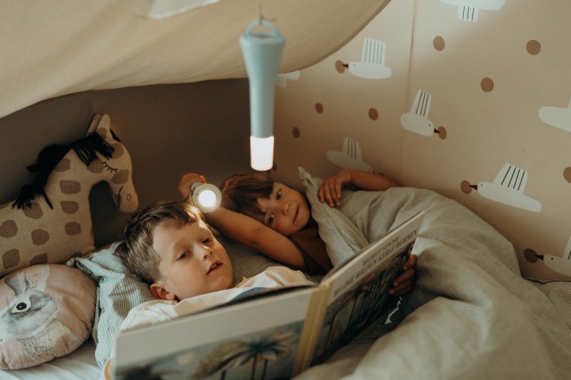 Latarka wielofunkcyjna dla dzieci niebieska Kidyflashlight Kidywolf