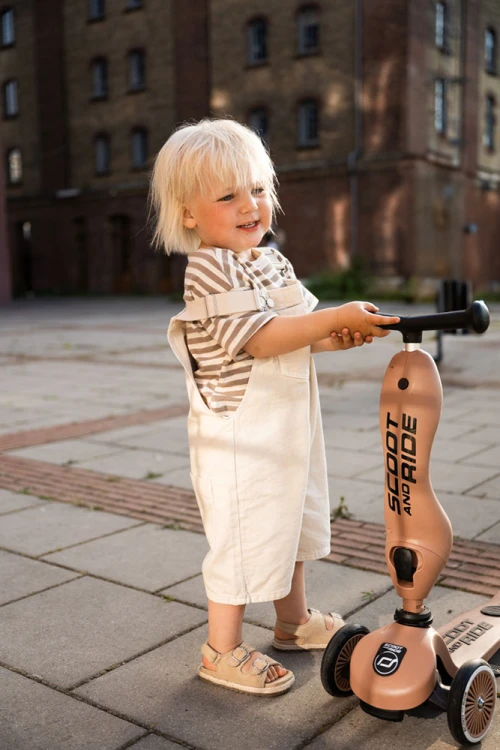 pol_pl_SCOOTANDRIDE-Highwaykick-1-Push-and-Go-2w1-Jezdzik-i-hulajnoga-z-raczka-do-prowadzenia-1-5-lat-Mocha-13656_28.jpg
