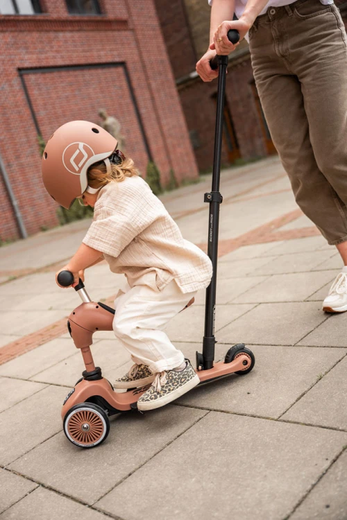pol_pl_SCOOTANDRIDE-Highwaykick-1-Push-and-Go-2w1-Jezdzik-i-hulajnoga-z-raczka-do-prowadzenia-1-5-lat-Mocha-13656_34.jpg