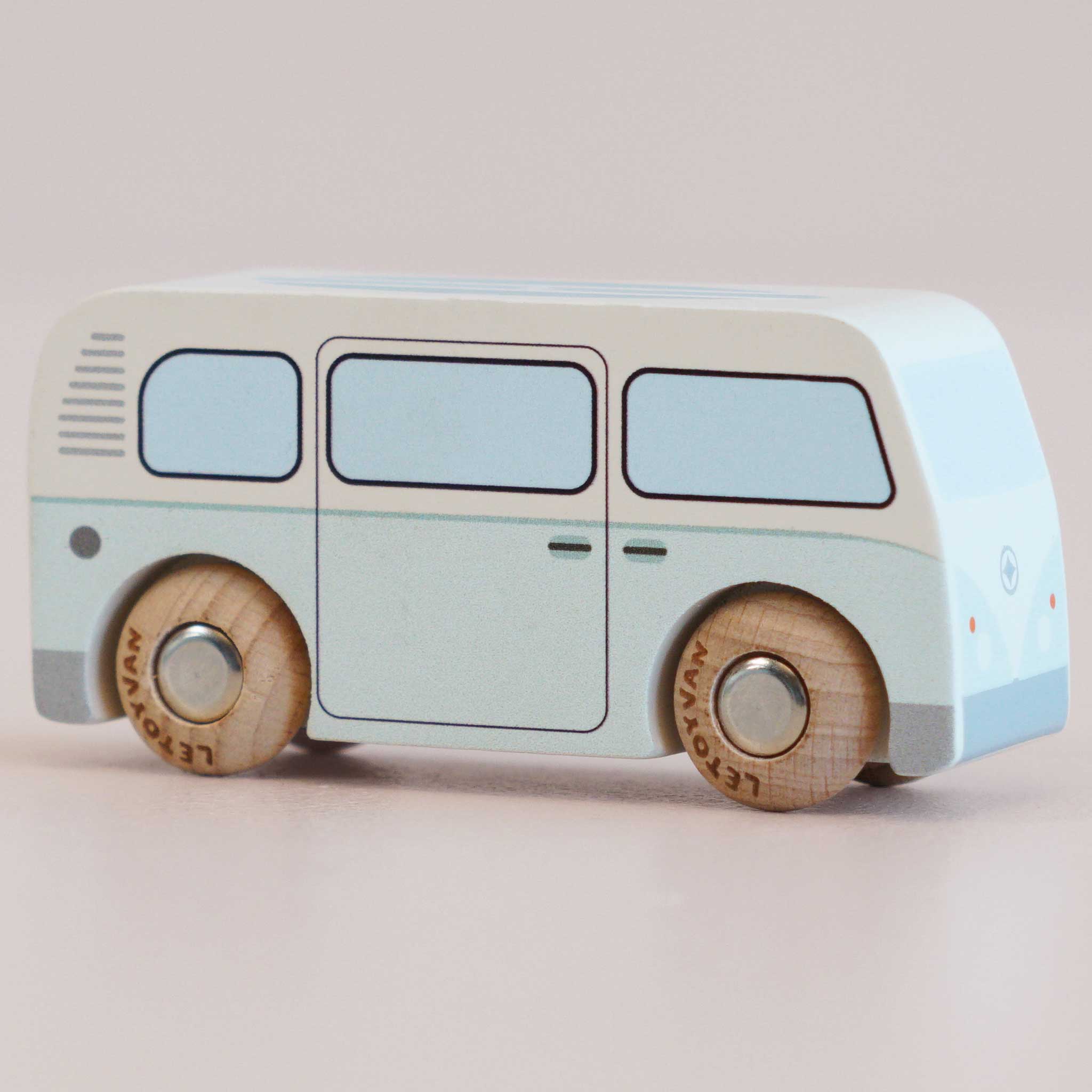 Kolekcjonerski samochodzik GT160 Daisy kamper drewniane auto Le Toy Van